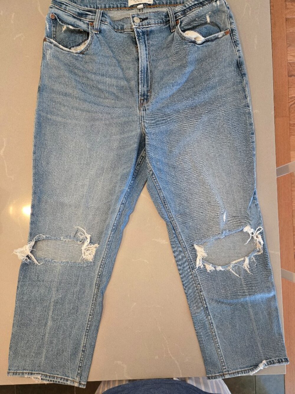 Abercrombie & Fitch Curve Love Ultra High Rise Ankle Straight Jean 32/14 - Picture 1 of 4